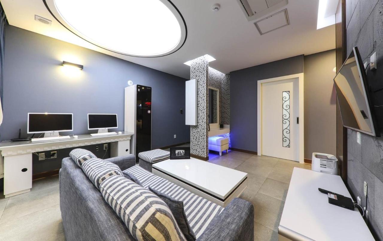 Urban Stay Hotel Gwangju Metropolitan City Екстериор снимка